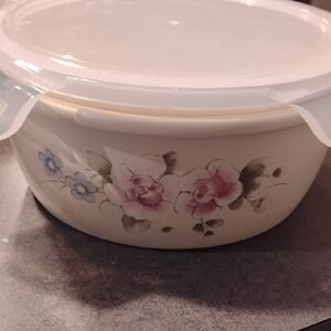 Pfaltzgraff Tea Rose Ceramic Bowl with Lid